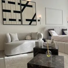 5-Star Vibes Modern Studio Business Bay