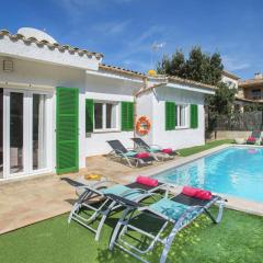 Villa Peyro by Villa Plus