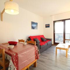 Studio rénové 4 pers avec balcon sud, proche pistes et commerces, casier à skis, parking - FR-1-687-33