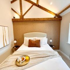 Character filled Courtyard Escape