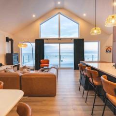 Phil Good 1219: Luxurious River View in Charlevoix