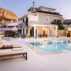 Porta Verde Luxury Residence, By TK Property Management