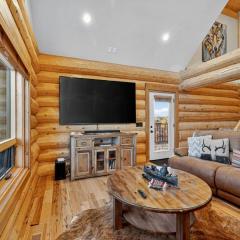 Here & Now | Yellowstone Cabin w/ Hot Tub & Views!