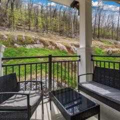 Family Escape with Garage, Pool and Park)