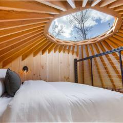 Starlit Haven - Modern Yurt