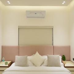 Royale Suites - Private Room