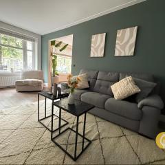 Bright 2-Bedroom Apartment with Garden in Amsterdam South