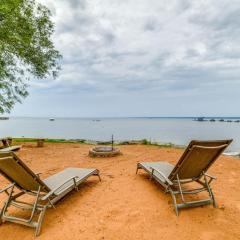 House on Oneida Lake on Lewis Point in Canastota