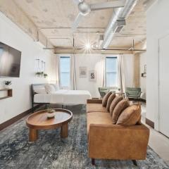 Modern Unique Loft City Vibes No 108