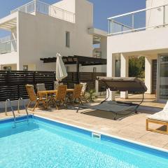 Seaview Villa Coral Bay with pool