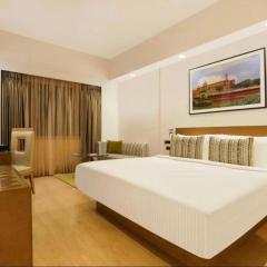 Hotel Red Plaza -Near Delhi Airport & Free Airport Drop