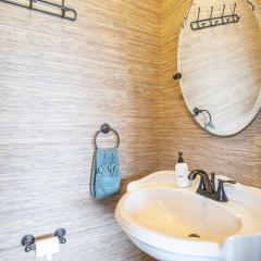 Amazing Cove, Fenced Yard, & Game Room!