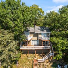 Amazing Views Close to the Strip - Private Dock!