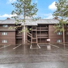 Excellent Family Stay w/ Boat Slip, 2 Pools, Hot Tub, Courts & Arcade Games