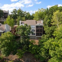 Dream Condo with Perfect Location for All The Fun!