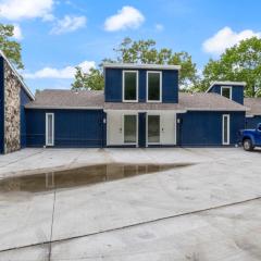 Our Cove Retreat - Perfect for Wave-Free Swimming, Tanning & Prime Location Fun!