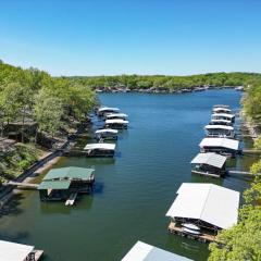 Stunning Views of the 75mm, Private Dock, Spacious Decks, Kayaks & More!