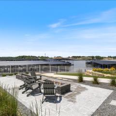 Topsider Condo w/ Updated Design & Amazing Main Channel Views