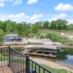 Our Cove Retreat - Perfect for Wave-Free Swimming, Tanning & Prime Location Fun!