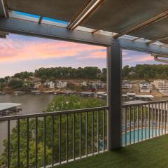 Penthouse Level Condo w/ Lake & Pool Views, Tennis & Pickleball