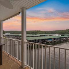 Lakeview Condo, Pools, Patio with Grill, Near PB2 Launch