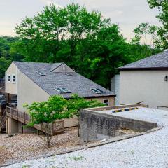 Newly Remodeled w/ Dock, Boat & PWC Slips, Pool Table & Golden Tee