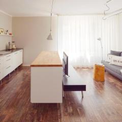 Spacious Apartment,Balcony&Garage