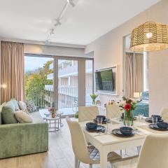 Golden Hour Apartments- Greeneri 310