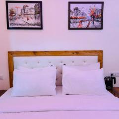 Quiet Edge Resort A Luxury Room With Balcony By Anvi Retreat