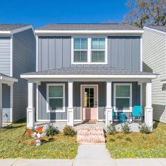 Stylish, BRAND NEW 3 Bed Cottage, Beach Front, DOG FRIENDLY!