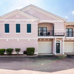 Legacy Villa 602 - 3 bedroom 2 bath condo - quiet beachside neighborhood