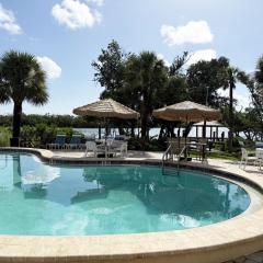 Sunburst Escape w/ Heated Pool, Dock & Beach