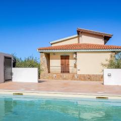 Lovely Apartment In Monte Longu