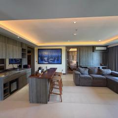 The Crystal Luxury Bay Resort Nusa Dua