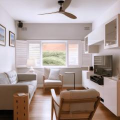 Balmoral Bliss - Experience relaxed beachside life - EST12