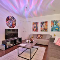 FREE PARKING - Full APARTMENT - 5 min walk to METRO - CENTRAL LOCATION