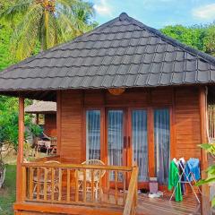 Yellow Coco Gili Gede