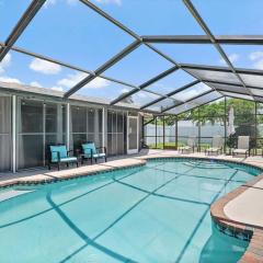 Tropical 3BD 2BTH Poolside Retreat Near Beaches