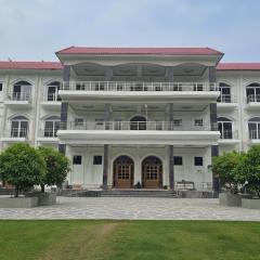 Evergreen Resort & Spa