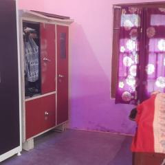 Kamla Tharu Home Stay