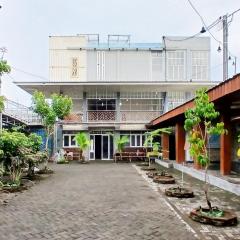 RedDoorz Near Stasiun Nganjuk