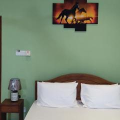 EV Hotel Kandy