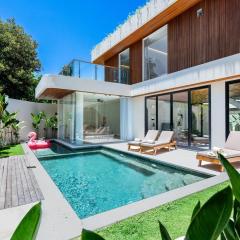 Villa SANTI 4 bedrooms pool Near Sanur Beach