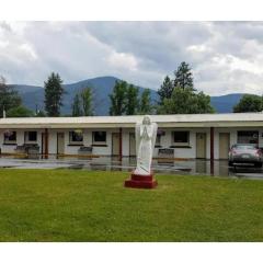 Victorian Motel & RV Park by Capital O Crowsnest