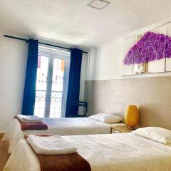 05Lisbon Private Bedroom With a City View