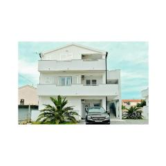 1 Bedroom Gorgeous Apartment In Vrsi