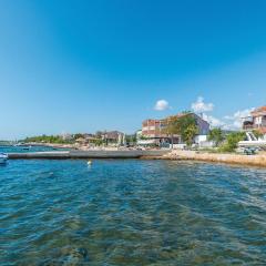 Awesome Apartment In Turanj With Wifi