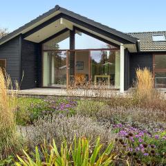 Beautiful Home In Gilleleje With Wifi