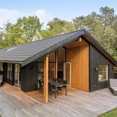Gorgeous Home In Højby With Sauna