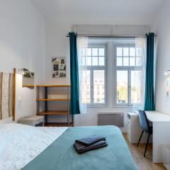 Mondon 3 arcades 3 rooms 2 showers